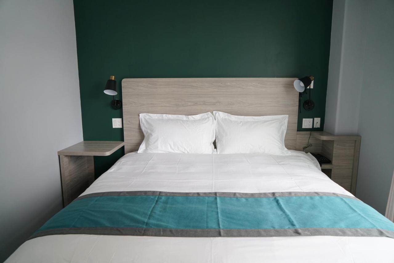 Starlight Hotel Near Lga Airport نيو يورك المظهر الخارجي الصورة
